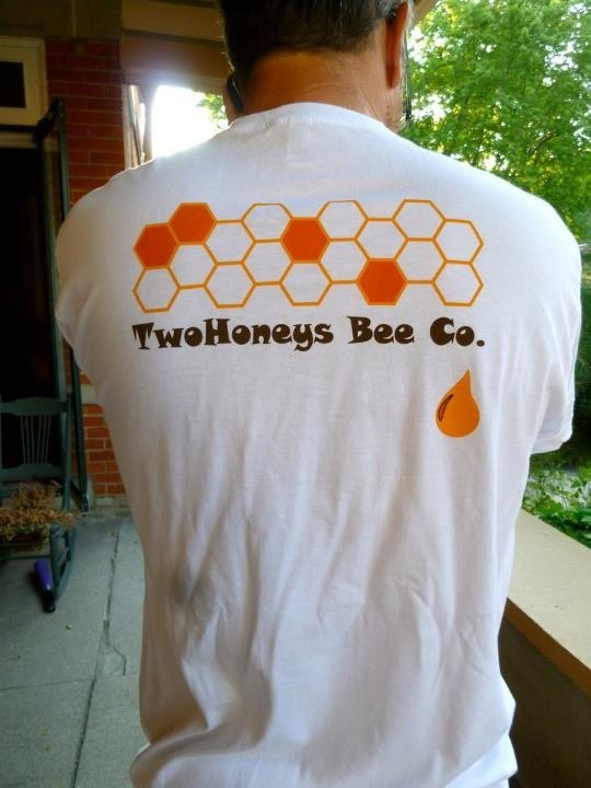 TwoHoneys t-shirt